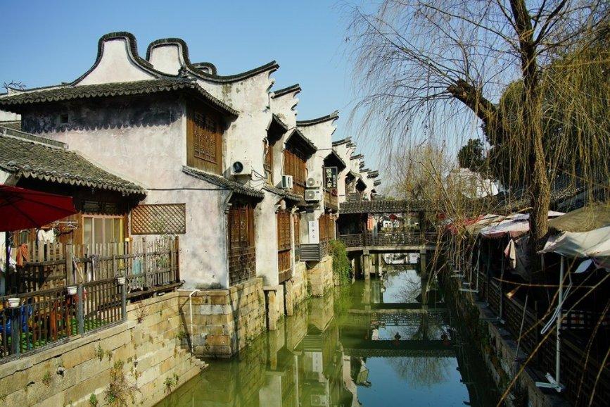 未与前车保持间距是事故主因！厦门高速交警发布2023年交通管理大数据